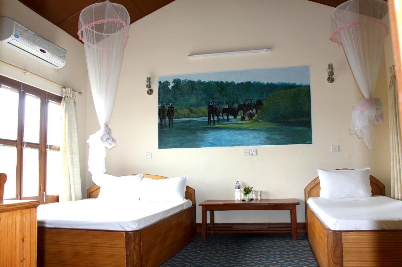 Rhino Land Jungle Lodge Sauraha Exteriér fotografie